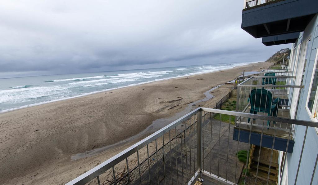 Sandcastle Beachfront Lincoln City Bagian luar foto